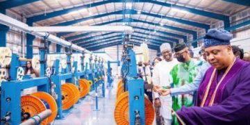 Nigeria : La première usine de fibre optique d’Afrique de l’Ouest ouvre ses portes dans l’État d’Ogun