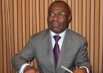 Gabon : La presse se déchire, la HAC agite le drapeau blanc