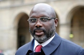 Liberia : Démission de trois proches collaborateurs du président George Weah sur fond d’accusations de corruption