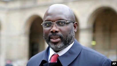 Liberia : Démission de trois proches collaborateurs du président George Weah sur fond d’accusations de corruption