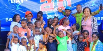Société-Gabon/Marathon day du groupe Bolloré : Des kits scolaires à 44 élèves de MOANDA.