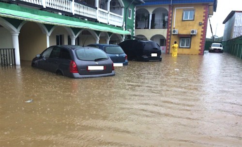 Environnement/ Lambaréné: plusieurs quartiers inondés après les pluies