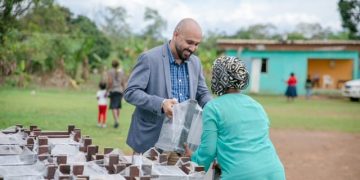 Société-Ntoum/GSEZ offres des tables bancs aux écoles