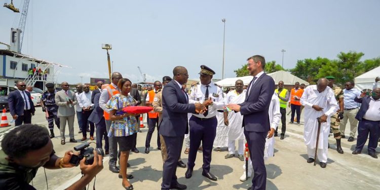 Économie-Gabon/Activités portuaires : Inauguration de la passerelle reliant les deux ports d’Owendo.