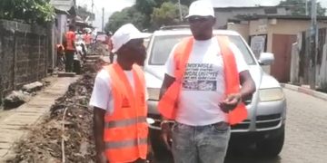 Caravane Ville Propre/ »Action pour le Gabon » : Une Association Citoyenne Dynamique Lance l’opération de Nettoyage à Libreville