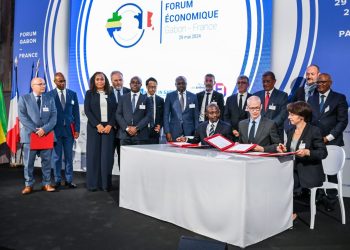 Economie-Gabon/Signature d’une convention de prêt entre BGFIBank Gabon et AGL Gabon pour le renforcement de ses capacités logistiques.