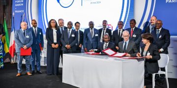 Economie-Gabon/Signature d’une convention de prêt entre BGFIBank Gabon et AGL Gabon pour le renforcement de ses capacités logistiques.