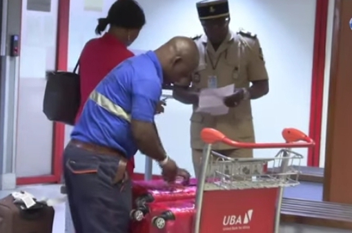 Économie-Gabon/Aéroport de Libreville : Deux scanners modernes pour la sécurité et la lutte contre la fraude douanière.