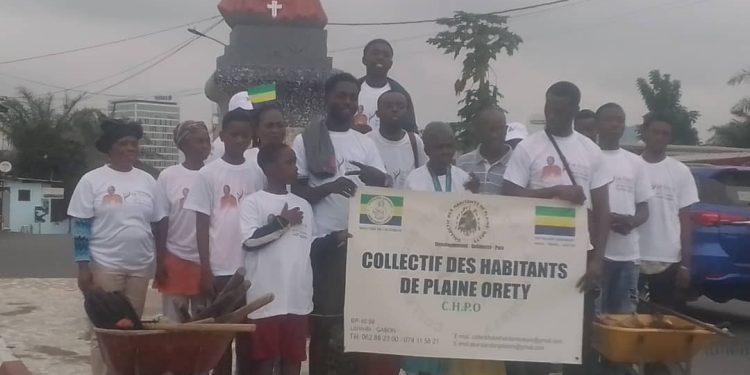 Société -Gabon/Journée citoyenne : le Collectif des habitants de Plaine Orety retrousse les manches .