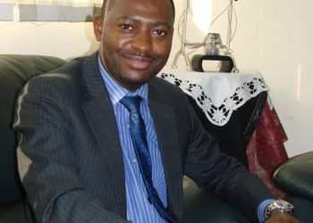 Société-Gabon/Interview de Pamphile Eyouga : « C’est la politique de l’éducation que nous avons pratiquée. Nous l’avons simplement fait pour non seulement soutenir nos enfants mais également apporter un léger soulagement aux parents au regard des difficultés qu’ils vivent à cette période de rentrée de classes».