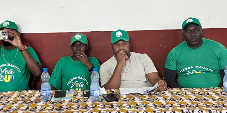 Politique-Gabon/Référendum 2024 : le Commandant Oscar Sadibi Mapangou sensible les siens.