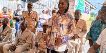 Societé-Gabon/ Acte de générosité : Gisèle Okome Ebanéga communie avec les siens !