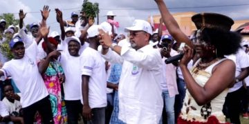 Politique-Gabon/Le Rassemblement des Bâtisseurs (LRB) : Guy Bertrand Mapangou lève les équivoques