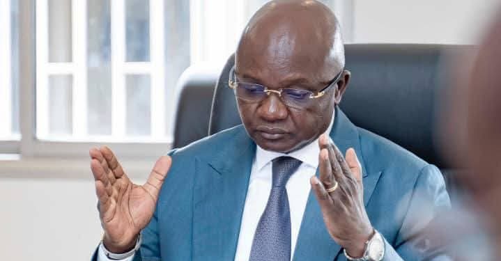 Société-Gabon/Santé : Le Pr. Adrien Mougougou remobilise les troupes.