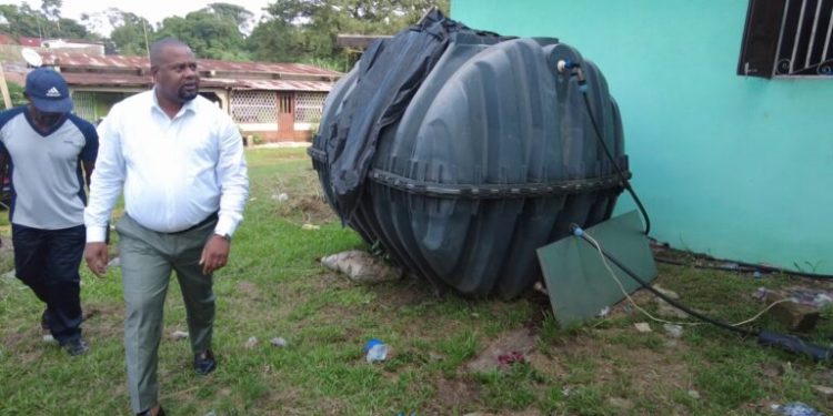 Société-Gabon/ Opération coup de poing du DGA de l’Agasa : Eau en sachet Waly hors circuit.