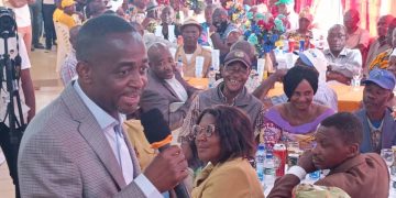 Société-Gabon/Le ministre du Pétrole et du Gaz en communion avec les notables d’Oyem.