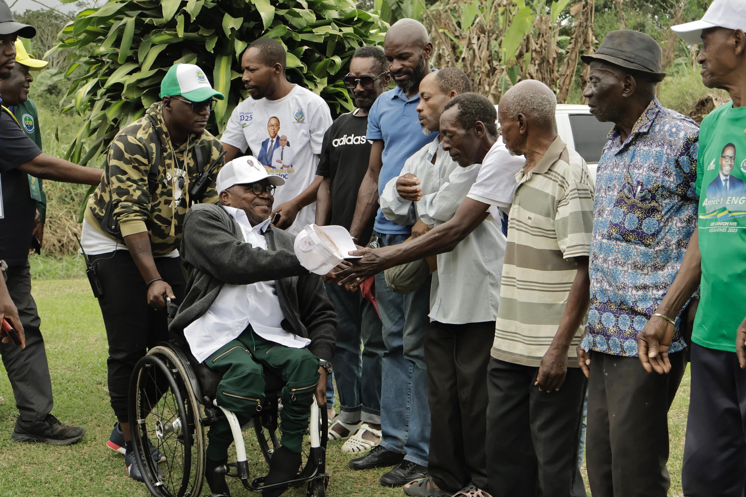 Politique-Gabon/Élections jumelées du 27 septembre 2025 : Face aux réalités du Canton Nye, Marc Ona Essangui promet le changement.