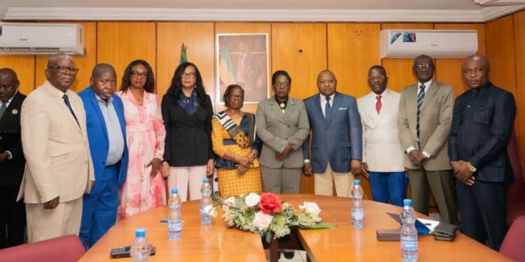 Politique-Gabon/CNSS–Ministère des Affaires sociales : Une vision commune pour un service de qualité.