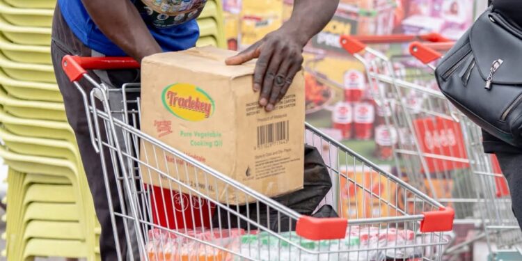 Économie-Gabon/Méga marché au Stade de Sibang : l’affluence qui traduit le bon marché !