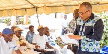 Société-Gabon/CNSS : Le Directeur général en contact avec les agents, assurés et retraités de l’Ogooué Ivindo.